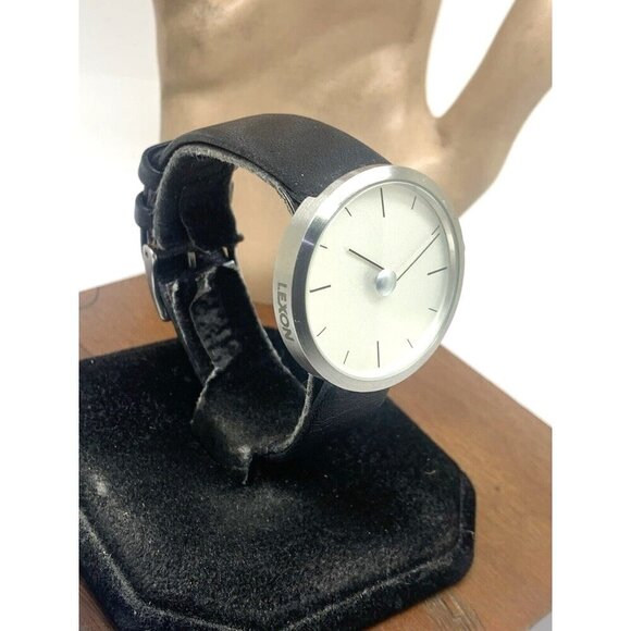 Lexon Takashi Kato Tao Unisex Watch Quartz Silver Dial Black Leather Band 36mm - Picture 2 of 13